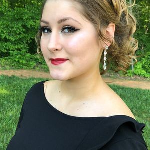 Meet your Posher, Kathryne